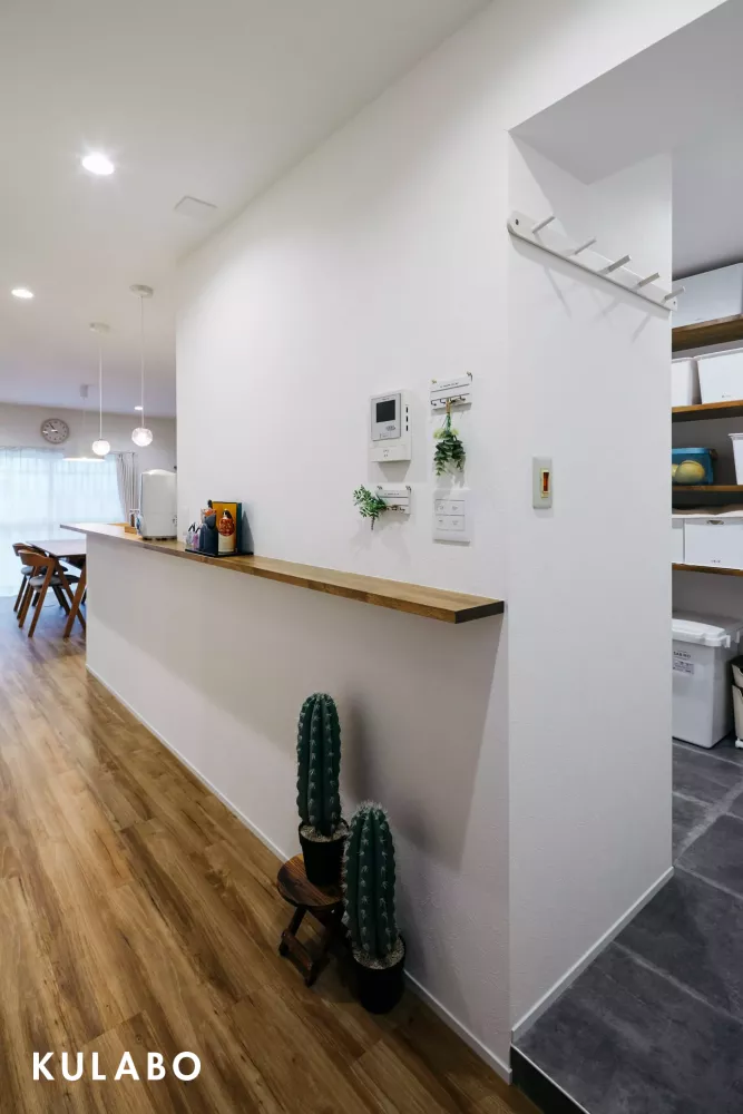 ウォークスルータイプのパントリーを設置したリノベーション事例