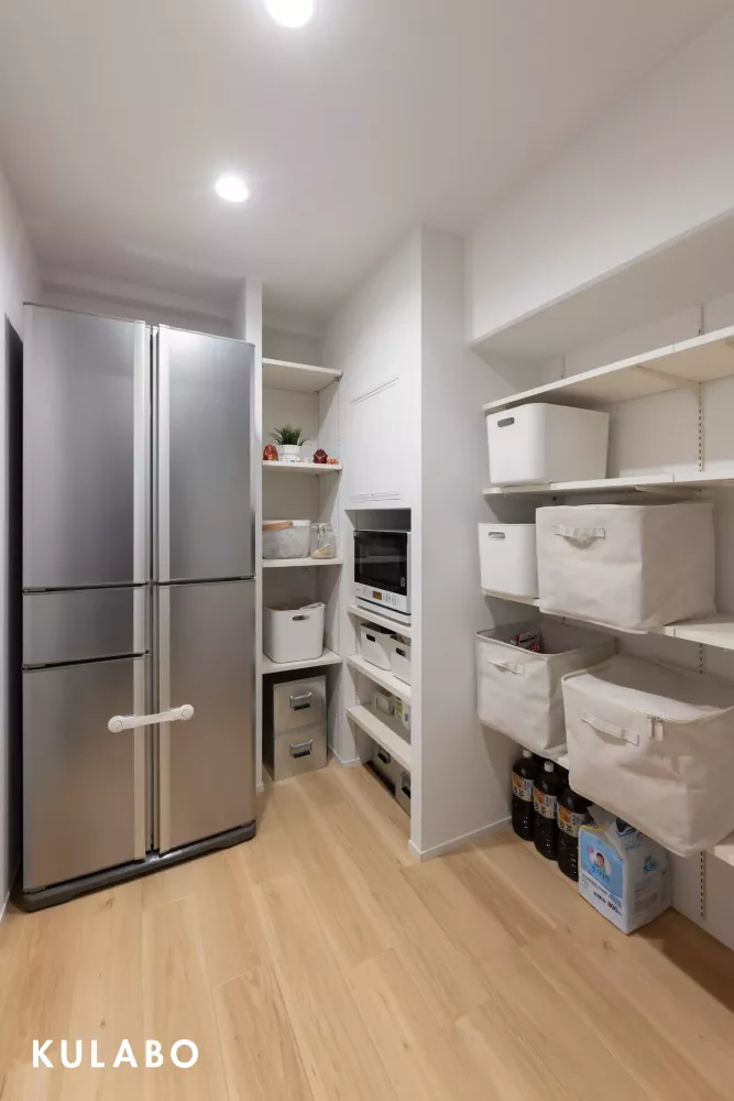 ウォークスルータイプのパントリーを設置したリノベーション事例