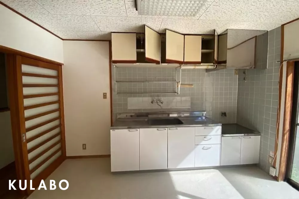 一部間取り変更を含むフルリノベーションした施工前写真