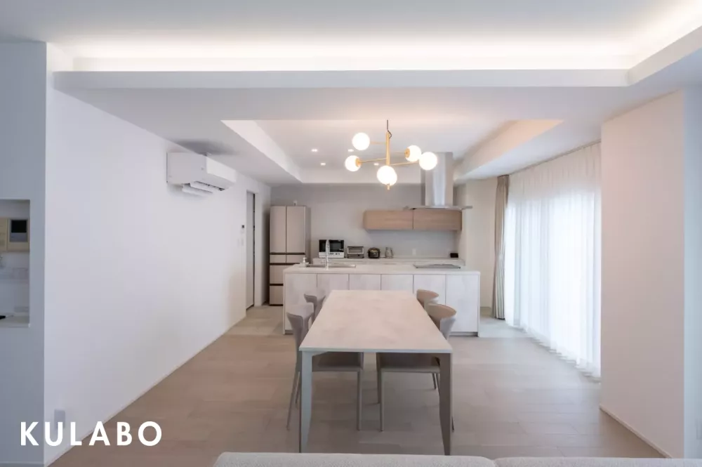 光のレイヤーが整える、心地よい余白