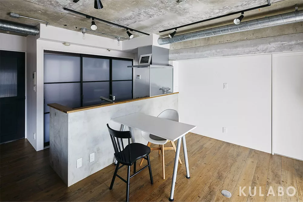 無骨さと清潔感を兼ね備えたマンションリノベ