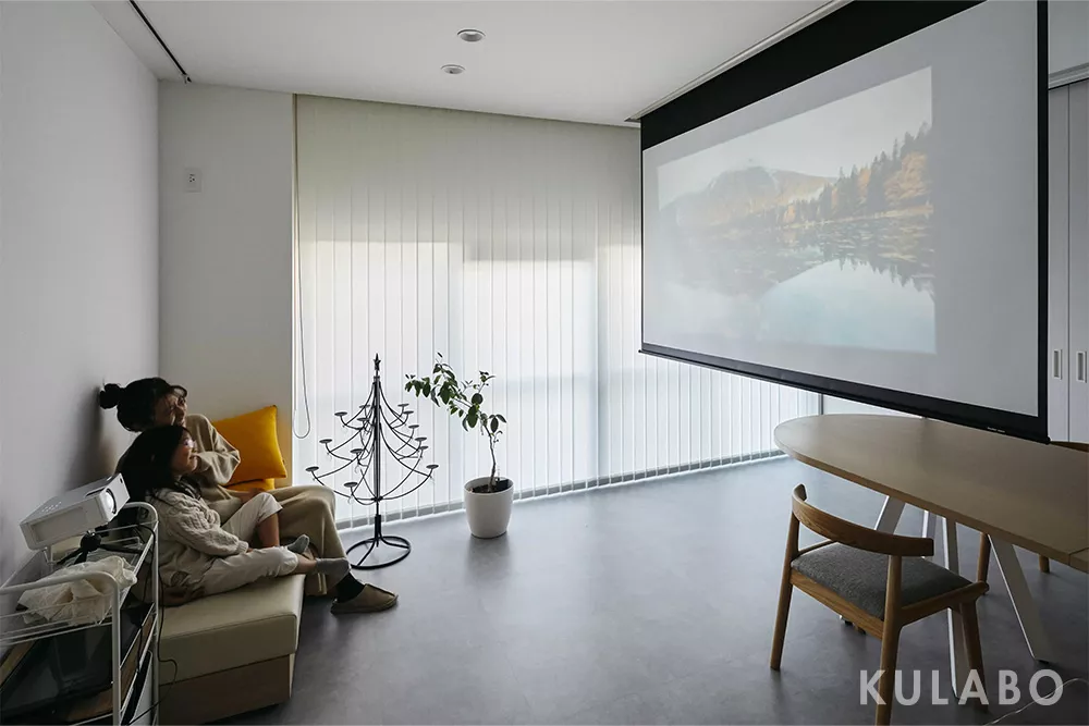 白を基調とした回遊性抜群のマンションリノベ